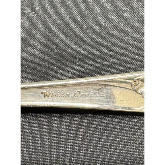 Vintage Silverplate Flatware Set – White Orchid – Discontinued - 46 pcs - Picture 7 of 16